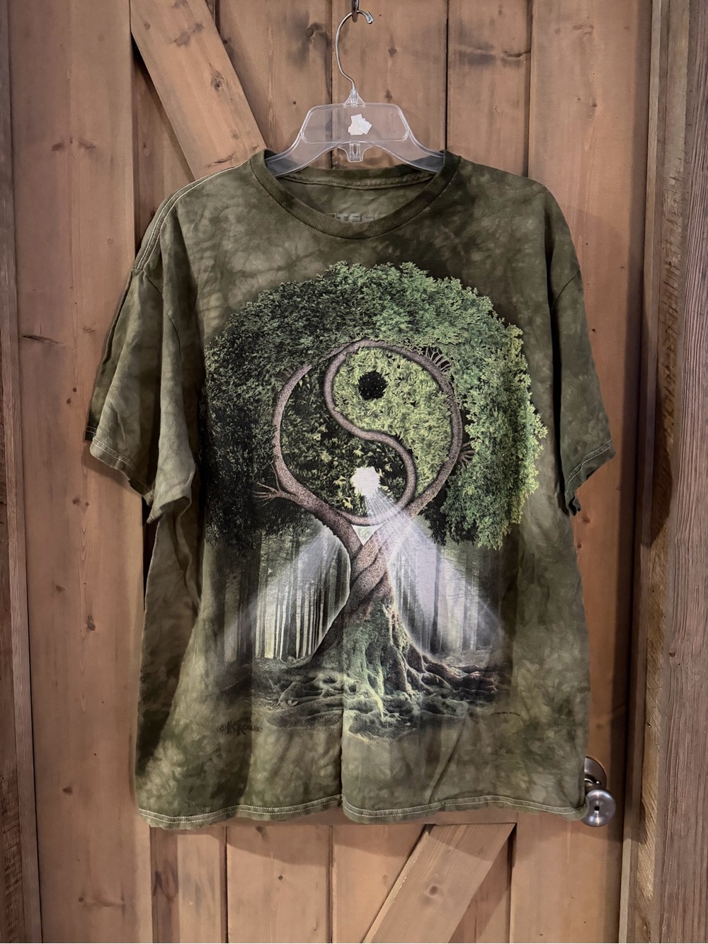 3D Tees By The Mountain
Green Tie Dye Shirt Peace Yin
Yang Tree Of Life Size XL